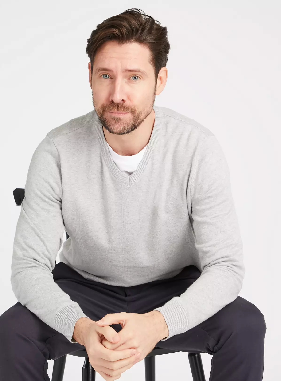 Grey V-Neck Cotton Jumper M 5 Grey V-Neck Cotton Jumper M - Image 5