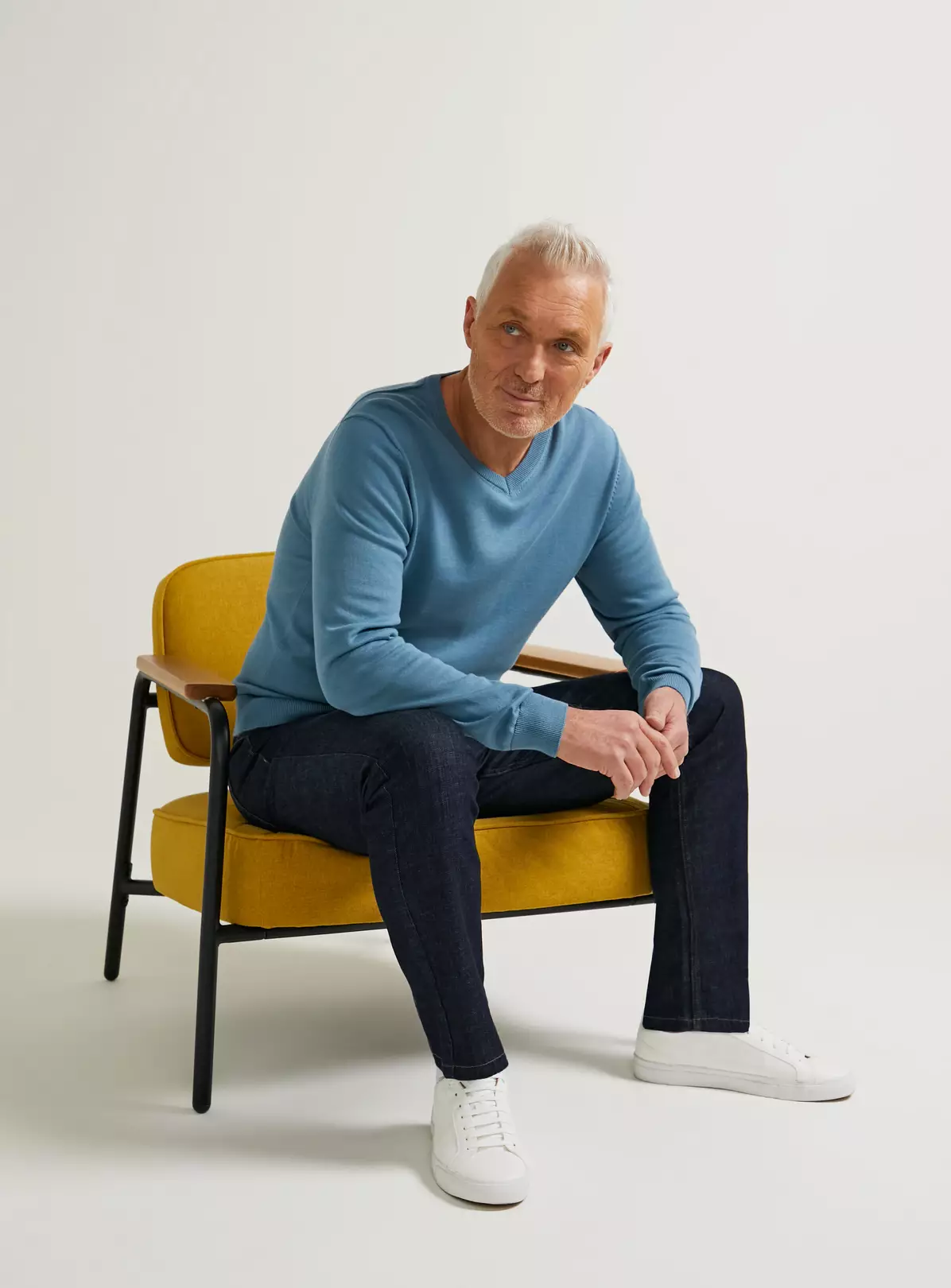 UNION WORKS Light Blue V Neck JumperXXL 3 UNION WORKS Light Blue V Neck JumperXXL - Image 3