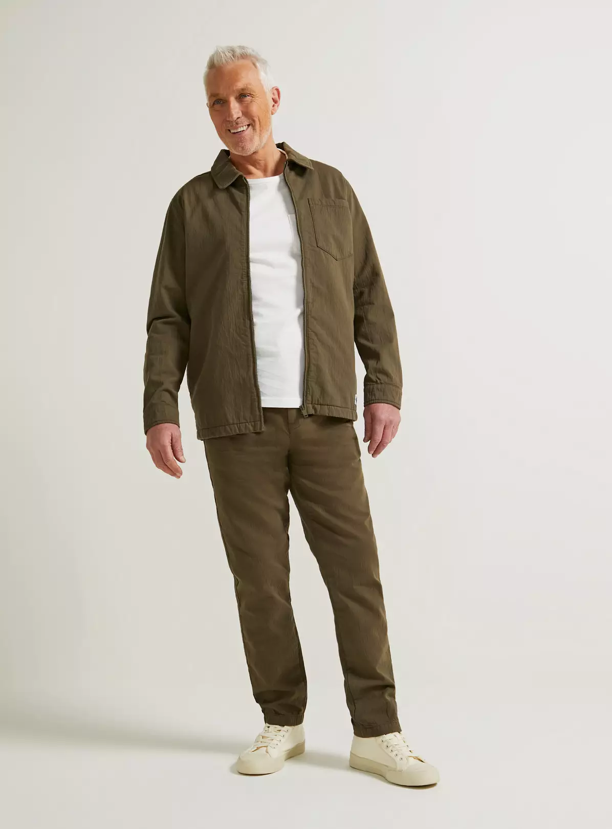 UNION WORKS Khaki Crepe Trousers34L 2 UNION WORKS Khaki Crepe Trousers34L - Image 2