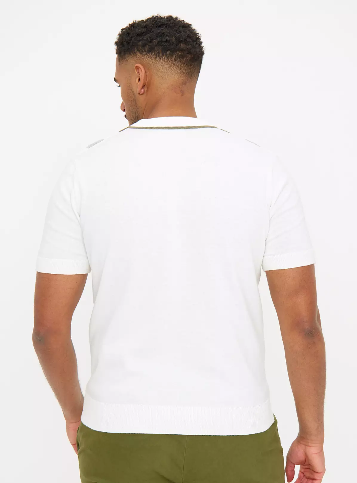 White Vertical Stripe Knitted Polo Shirt M 5 White Vertical Stripe Knitted Polo Shirt M - Image 5