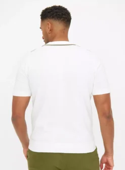 White Vertical Stripe Knitted Polo Shirt XL 9 White Vertical Stripe Knitted Polo Shirt XL -UMBO Clothing Shop tuc143788780 Multi20Coloured R Z005A